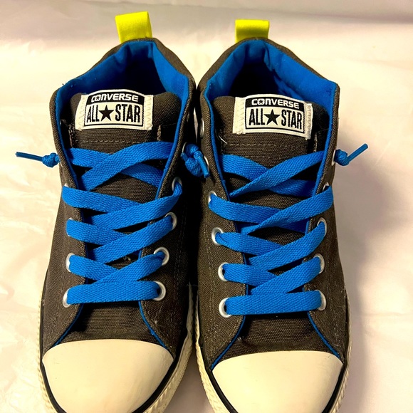 Mens Converse Sneakers size 5